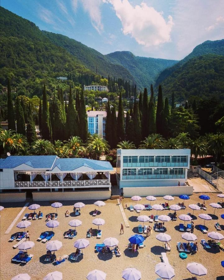 Hotel Cheluskintsev Гагра Екстер'єр фото